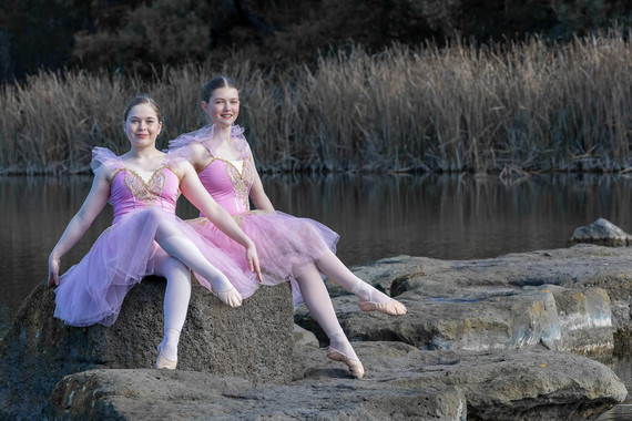 <p>2nd - A Grade: Set Print - Ballerinas at Newport Lakes <small>© Robyn Singleton</small></p>
