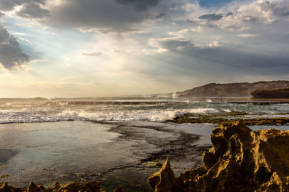 <p>1st - A Grade: Set Print - 16th Beach <small>© Phil Taylor</small></p>
